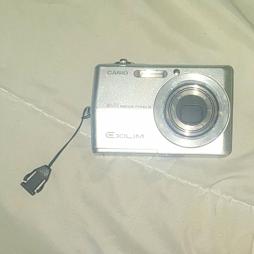 Casio exilim z600 - casio, ex-z600