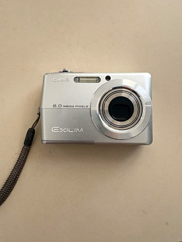 Casio exilim z600 silver - ex-z600,